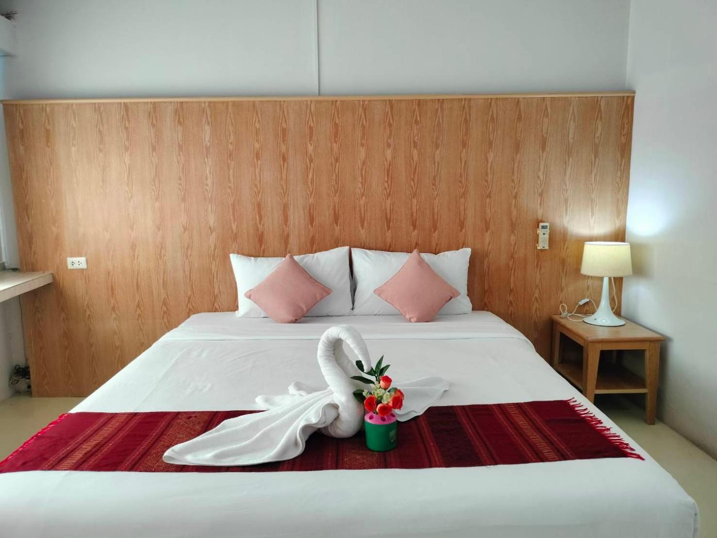 S2S Queen Trang Hotel Esterno foto