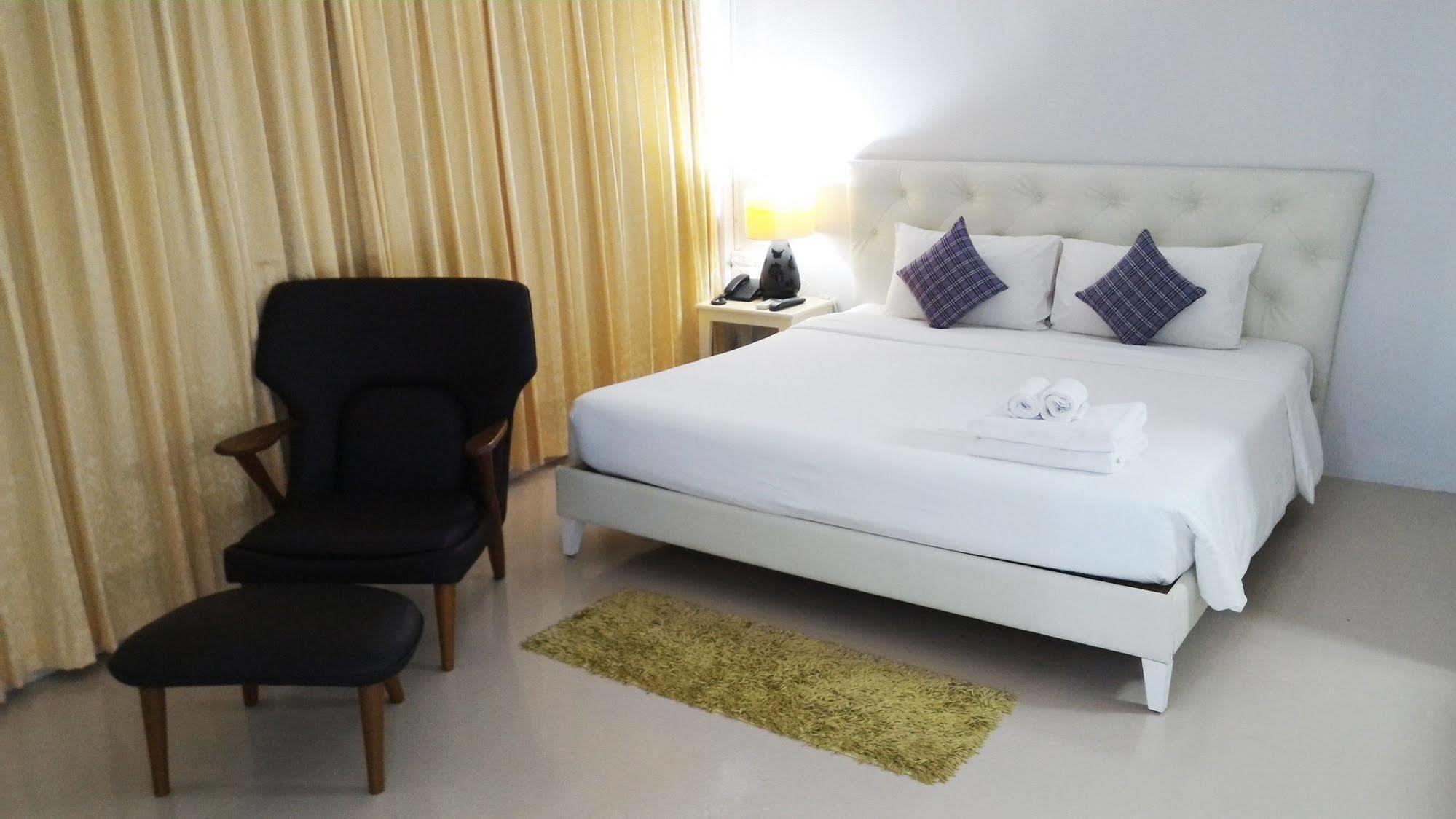 S2S Queen Trang Hotel Esterno foto